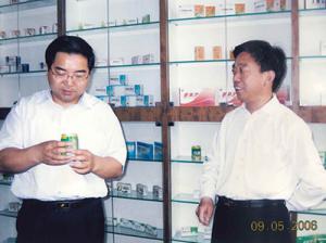 2006年5月9日，時(shí)任洛陽(yáng)市市長(zhǎng)連維良到我公司考察