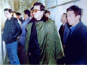 1993年12月時(shí)任河南省委書記、現(xiàn)任中央政治局常委的***視察我廠