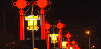 户外中国结的普及也满足了道路的照明需求